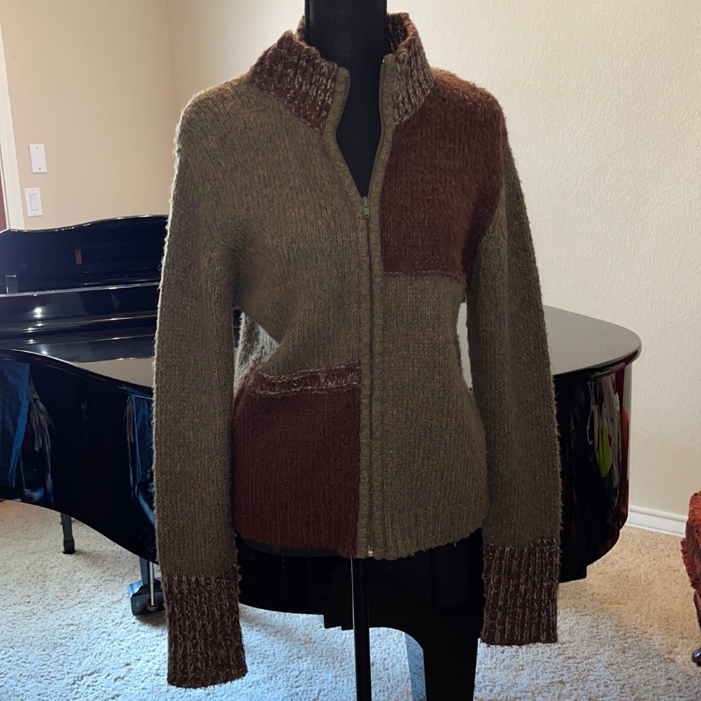 Crossing Pointe Sweater